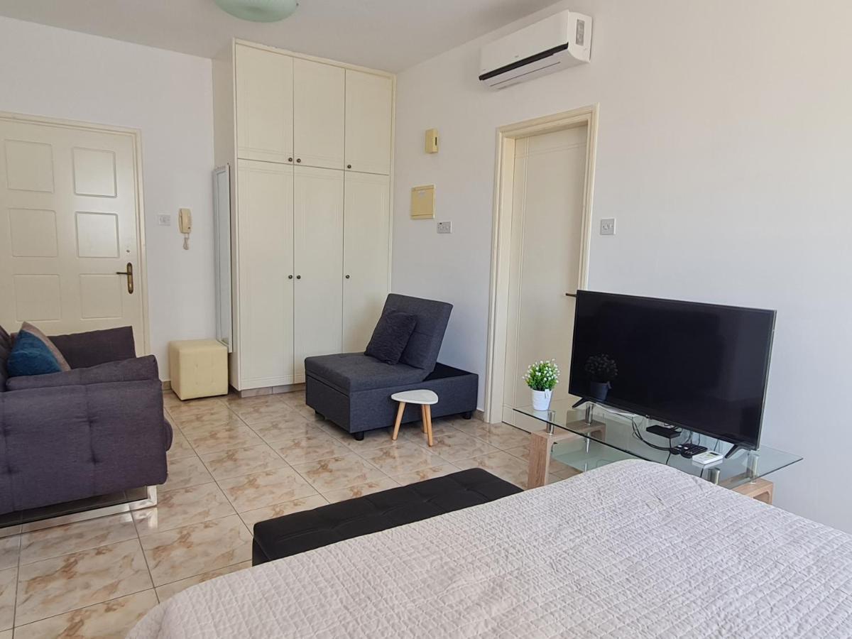 Laertis 2 Complex, Studio Apartment 106 - By Imh Travel & Tours Paphos Exterior foto
